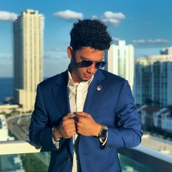Offering ALL around home sitting services. I am a young ambitious entrepreneur looking to make any extra cash to invest!