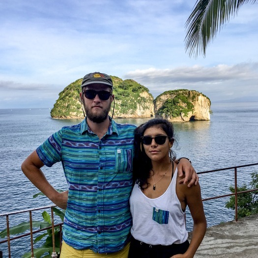House sitting couple with profesional plant and animal care experience