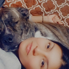 I’m Crystal. I’m looking to be your trusted, clean and attentive house/pet sitter.