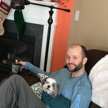 Responsible work from home animal lover who will accommodate all of your house sitting needs!
