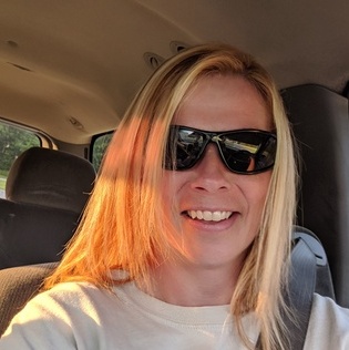 Jonesborough Home Sitter Interviewing For Being Hired in Tennessee