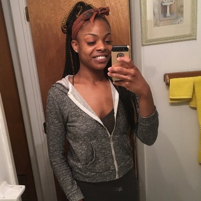 Hey, my name is Jo'Neisha but i prefer Joey