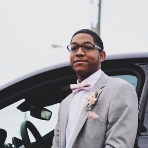 Available: Qualified House Sitter in Nashville, Tennessee. 17 year old offering friendly and trustworthy service.