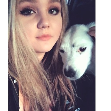 Available For a House Sitter Job in Anchorage, I love animals, and have some references of past families :)