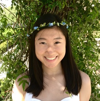 Friendly & Responsible Gal Available for Housesitting/Petsitting!