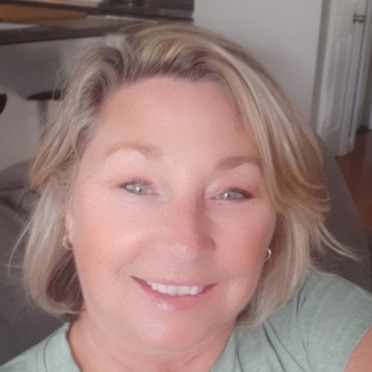 Kingston House Sitter Seeking Being Hired in Ontario.