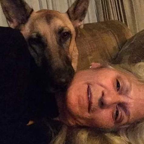 La Mesa Pet sitter,walker and over night For Work