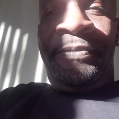 IAvailable: Talented House Sitter in Long Beach, California