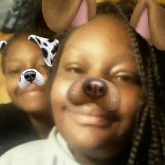 I am looking for nice people who are kind enough to let me watch there children
