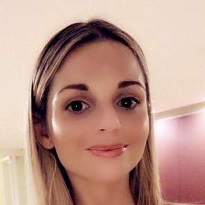 House and Petsitter Seeking Work in Scottsdale, AZ