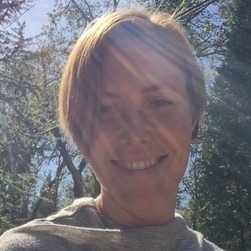 Available For a House and Pet Sitter Job in Nevada City/Grass Valley, California