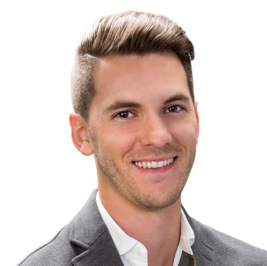 Trusted House Sitter in Los Angeles – Experienced in Home & Pet Care, Flexible for Part- or Full-Time Opportunities
