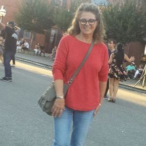 House Sitter with references and integerety!