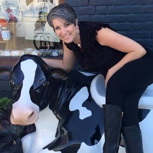 Vegan Pet and Home Sitter! Clean, caring, quiet, and professional, at your service.