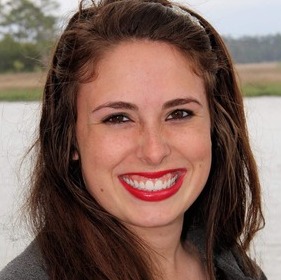 Greetings! My name is Elizabeth! I am an aspiring nursing student, who loves animals and plants!
