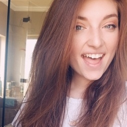 Hello, I'm Kaylie! I have lots of experience house sitting. I love pets, and they tend to love me!